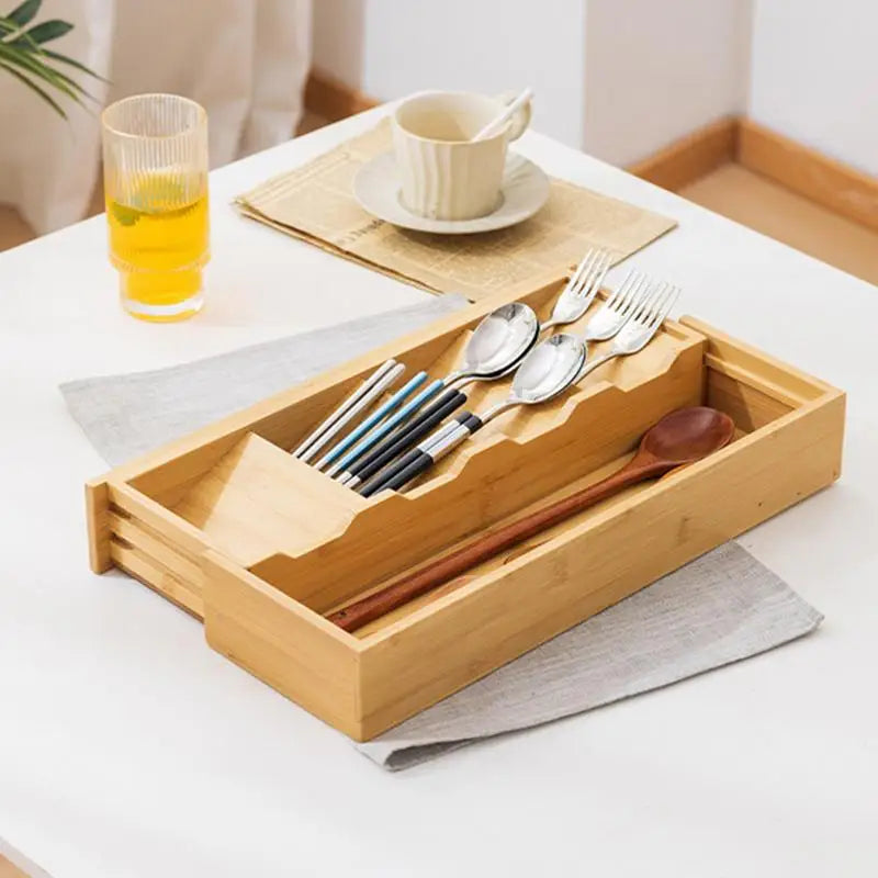 Range-couverts-pour-tiroir-bambou